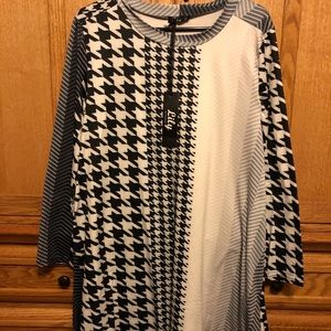 NWT Houndstooth Tunic